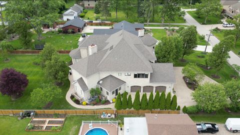 Tiny photo for 904 S Edgewood Lane, Mount Prospect, IL 60056 (MLS # 12488478)