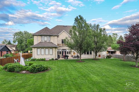 Tiny photo for 904 S Edgewood Lane, Mount Prospect, IL 60056 (MLS # 12488478)