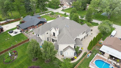 Tiny photo for 904 S Edgewood Lane, Mount Prospect, IL 60056 (MLS # 12488478)