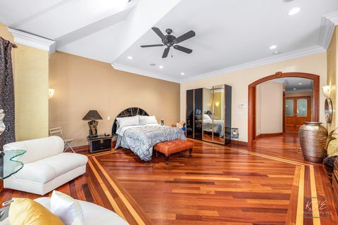 Tiny photo for 904 S Edgewood Lane, Mount Prospect, IL 60056 (MLS # 12488478)