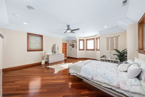 Tiny photo for 904 S Edgewood Lane, Mount Prospect, IL 60056 (MLS # 12488478)