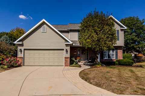Photo of 1511 BILTMORE Court, Normal, IL 61761 (MLS # 12478856) Photo of 1511 BILTMORE Court, Normal, IL 61761 (MLS # 12478856)