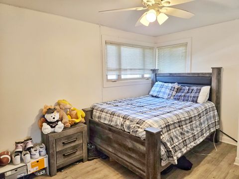 Tiny photo for 980 W Grant Drive, Des Plaines, IL 60016 (MLS # 12625313)