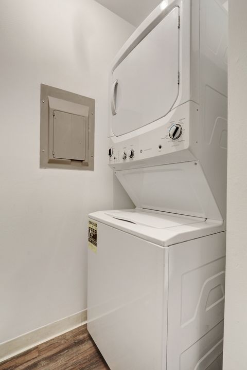 Tiny photo for 820 N Lakeside Drive #2D, Vernon Hills, IL 60061 (MLS # 12492049)