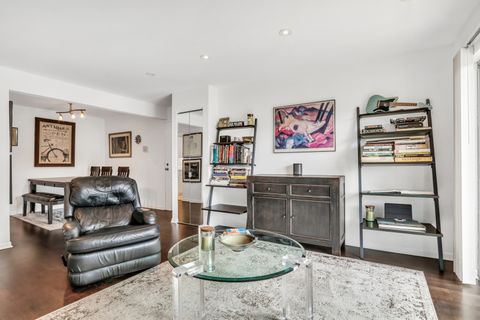 Tiny photo for 820 N Lakeside Drive #2D, Vernon Hills, IL 60061 (MLS # 12492049)