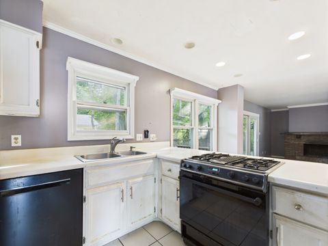 Tiny photo for 1136 Pine Court, Batavia, IL 60510 (MLS # 12435794)