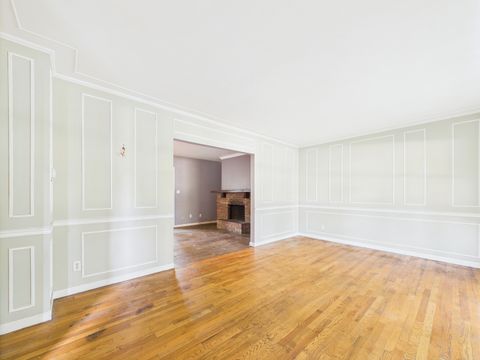 Tiny photo for 1136 Pine Court, Batavia, IL 60510 (MLS # 12435794)