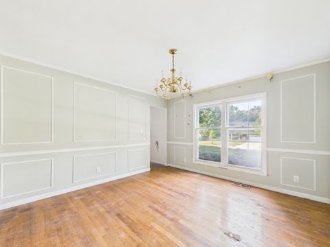 Tiny photo for 1136 Pine Court, Batavia, IL 60510 (MLS # 12435794)