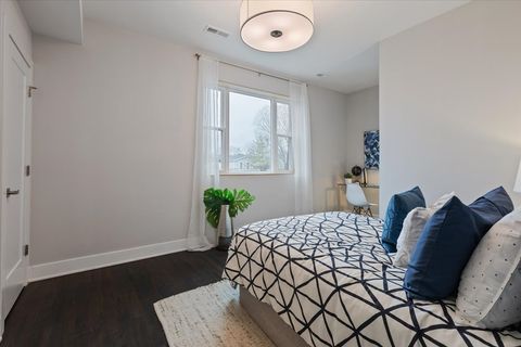 Tiny photo for 3346 W Cullom Avenue, Chicago, IL 60618 (MLS # 12589821)