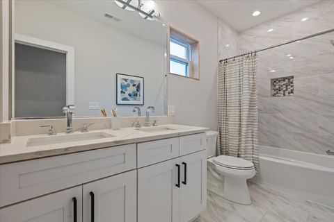 Tiny photo for 3346 W Cullom Avenue, Chicago, IL 60618 (MLS # 12589821)