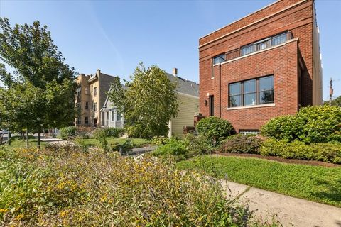 Tiny photo for 3346 W Cullom Avenue, Chicago, IL 60618 (MLS # 12589821)