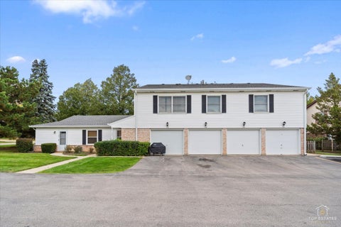 Tiny photo for 753 Moore Drive #753, Elk Grove Village, IL 60007 (MLS # 12780926)