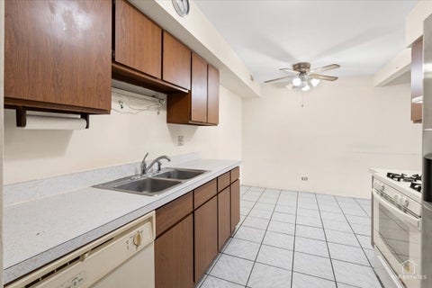 Tiny photo for 753 Moore Drive #753, Elk Grove Village, IL 60007 (MLS # 12780926)