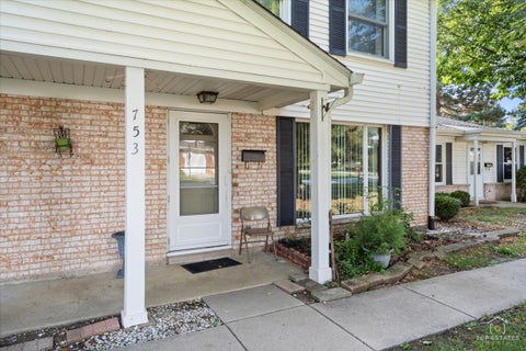 Tiny photo for 753 Moore Drive #753, Elk Grove Village, IL 60007 (MLS # 12780926)