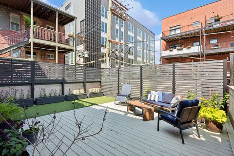 Tiny photo for 3547 N Fremont Street #1N, Chicago, IL 60657 (MLS # 12407637)