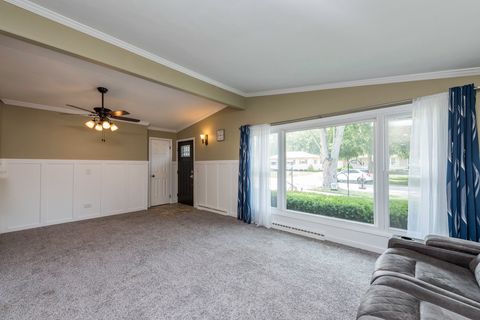 Tiny photo for 919 Charles Avenue, Winthrop Harbor, IL 60096 (MLS # 12438406)