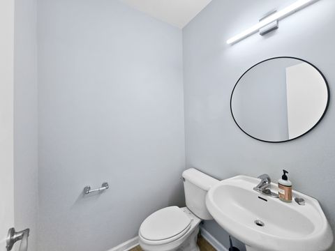 Tiny photo for 2415 W 32nd Place, Chicago, IL 60608 (MLS # 12496374)