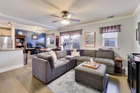 Tiny photo for 3450 N Janssen Avenue #1B, Chicago, IL 60657 (MLS # 12589530)