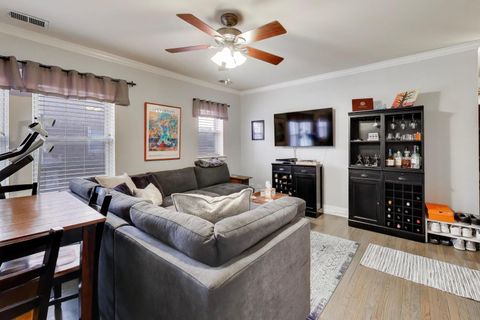 Tiny photo for 3450 N Janssen Avenue #1B, Chicago, IL 60657 (MLS # 12589530)