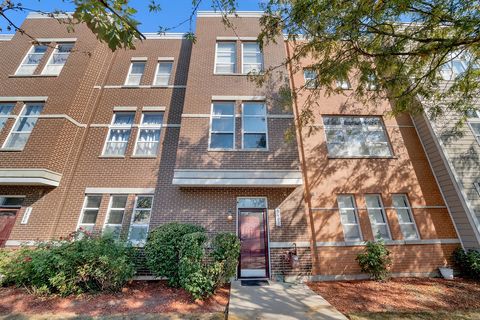 Photo of 5402 W Hanson Avenue, Chicago, IL 60639 (MLS # 12488688)
