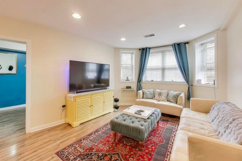 Tiny photo for 1655 N Fairfield Avenue #102, Chicago, IL 60647 (MLS # 12495438)