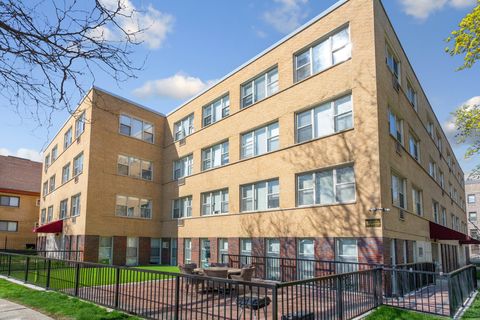 1303 W Estes Avenue 2W Chicago IL 60626