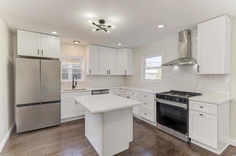 Tiny photo for 6218 W Foster Avenue, Chicago, IL 60630 (MLS # 12756771)