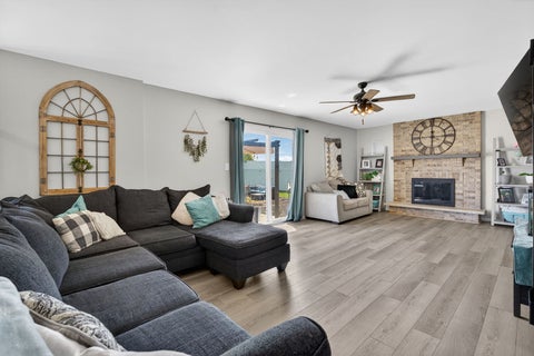 Tiny photo for 702 Longwood Court, Minooka, IL 60447 (MLS # 12755785)