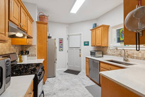 Tiny photo for 542 W Brompton Avenue #1N, Chicago, IL 60657 (MLS # 12709469)