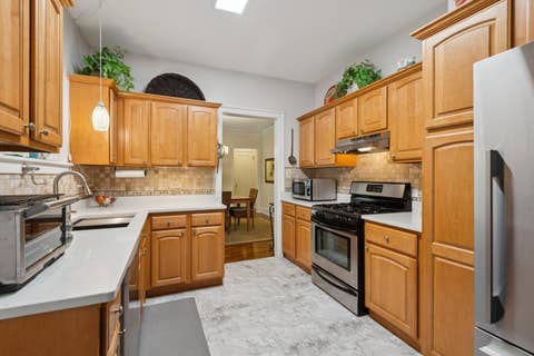 Tiny photo for 542 W Brompton Avenue #1N, Chicago, IL 60657 (MLS # 12709469)