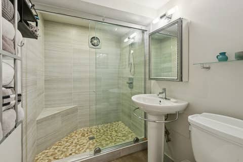 Tiny photo for 542 W Brompton Avenue #1N, Chicago, IL 60657 (MLS # 12709469)