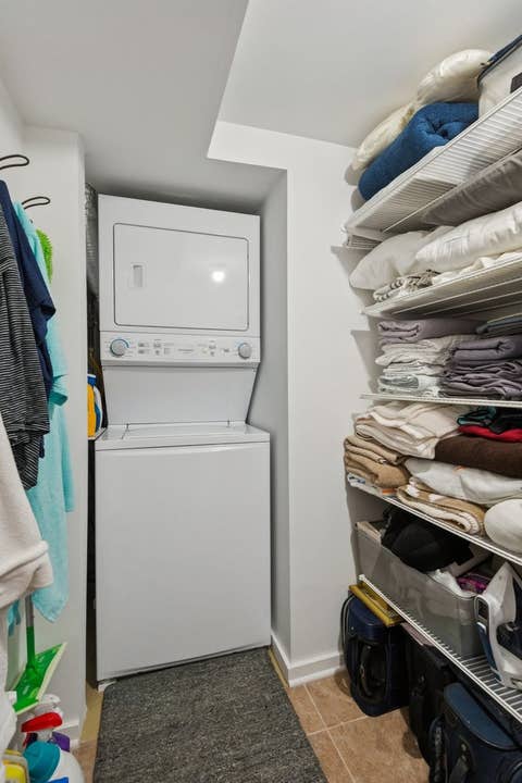 Tiny photo for 542 W Brompton Avenue #1N, Chicago, IL 60657 (MLS # 12709469)