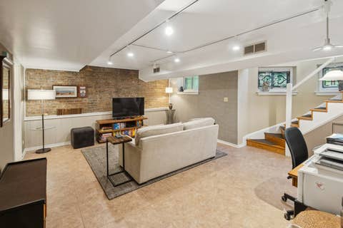 Tiny photo for 542 W Brompton Avenue #1N, Chicago, IL 60657 (MLS # 12709469)
