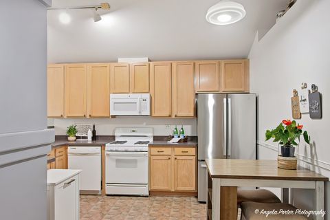 Tiny photo for 324 New Haven Drive #324, Cary, IL 60013 (MLS # 12613595)