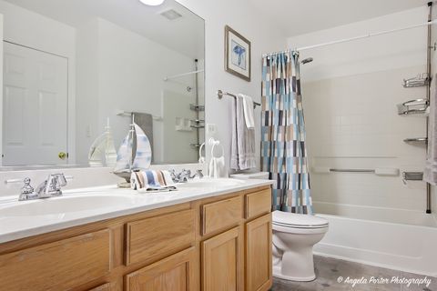 Tiny photo for 324 New Haven Drive #324, Cary, IL 60013 (MLS # 12613595)