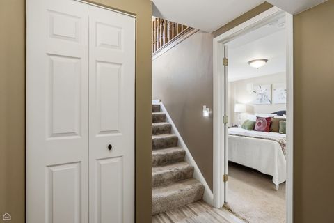 Tiny photo for 256 Mark Avenue, Glendale Heights, IL 60139 (MLS # 12698365)