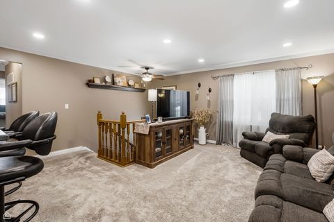 Tiny photo for 256 Mark Avenue, Glendale Heights, IL 60139 (MLS # 12698365)