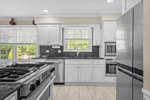 Tiny photo for 912 Morningside Drive, Lake Forest, IL 60045 (MLS # 12600284)