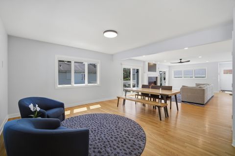 Tiny photo for 116 N Pine Avenue, Arlington Heights, IL 60004 (MLS # 12637463)