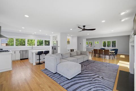 Tiny photo for 116 N Pine Avenue, Arlington Heights, IL 60004 (MLS # 12637463)