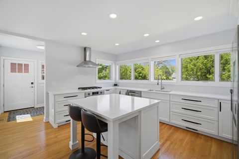 Tiny photo for 116 N Pine Avenue, Arlington Heights, IL 60004 (MLS # 12637463)