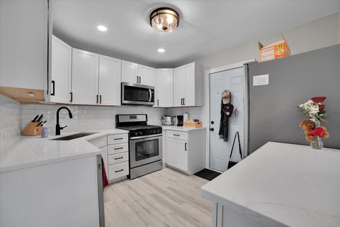 Tiny photo for 2664 College Hill Circle #381, Schaumburg, IL 60173 (MLS # 12572502)