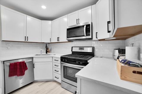 Tiny photo for 2664 College Hill Circle #381, Schaumburg, IL 60173 (MLS # 12572502)