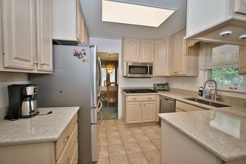 Tiny photo for 4351 W Chase Avenue, Lincolnwood, IL 60712 (MLS # 12648374)