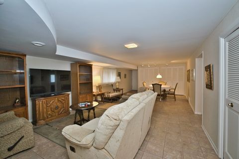 Tiny photo for 4351 W Chase Avenue, Lincolnwood, IL 60712 (MLS # 12648374)