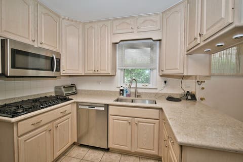 Tiny photo for 4351 W Chase Avenue, Lincolnwood, IL 60712 (MLS # 12648374)