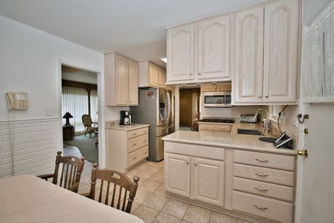 Tiny photo for 4351 W Chase Avenue, Lincolnwood, IL 60712 (MLS # 12648374)