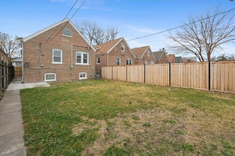Tiny photo for 8389 S Baltimore Avenue, Chicago, IL 60617 (MLS # 12528344)