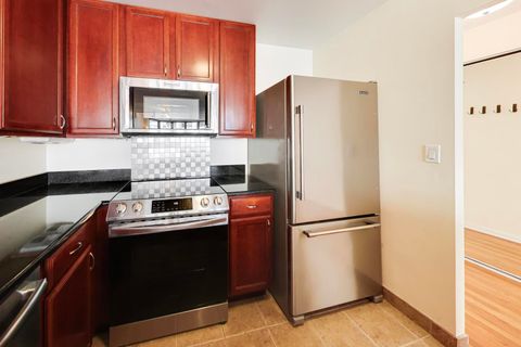 Tiny photo for 525 W Hawthorne Place #606, Chicago, IL 60657 (MLS # 12616956)