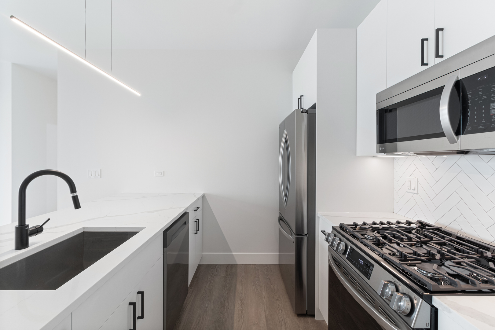 3140 N Clybourn Avenue 204